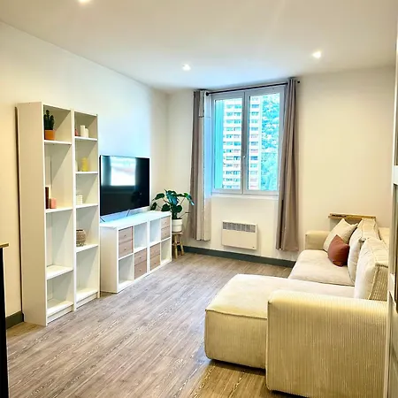 L Express Apartment *